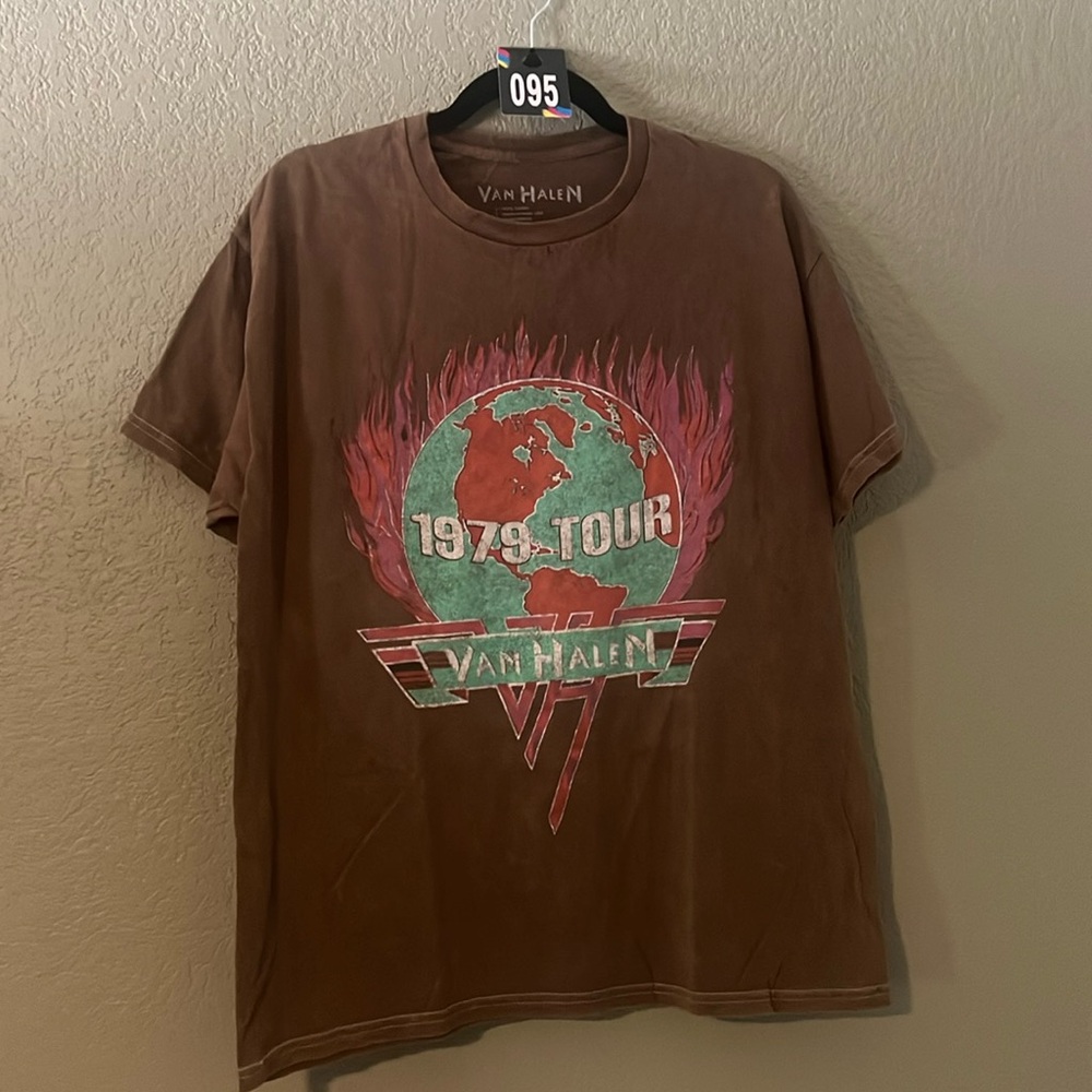 Nwot Brown Van Halen T-shirt.